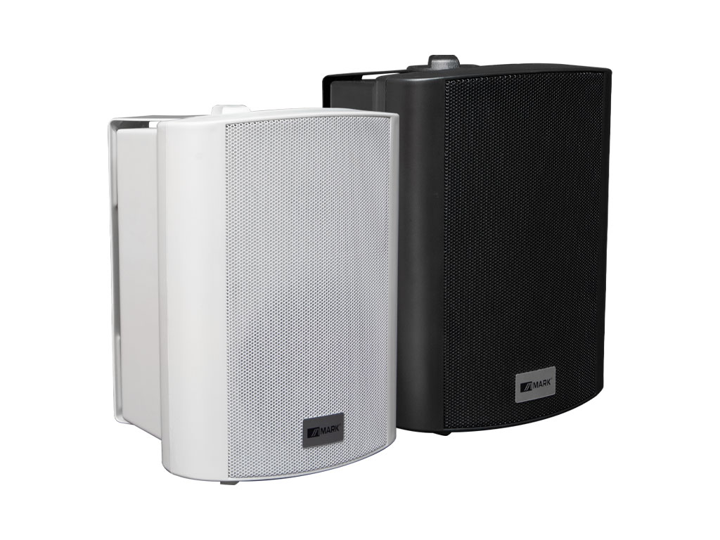 MONITOR_3T_AM_BlackWhite_pers