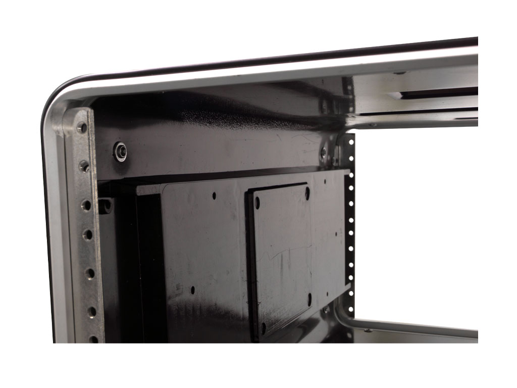 RC-520-4U-TR_INTERIOR
