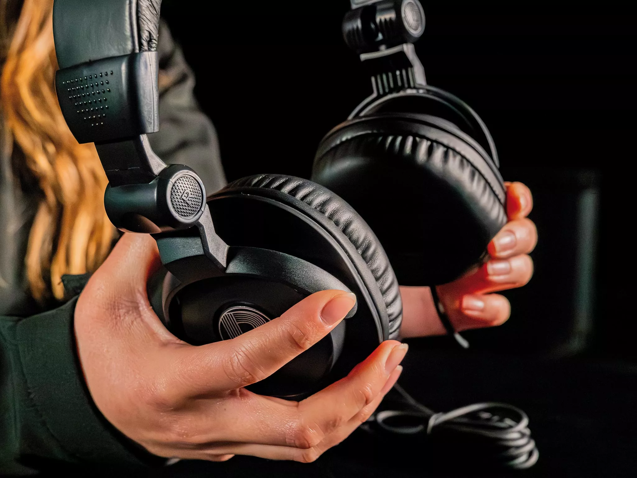 resonace_rs_10_l_manos_1