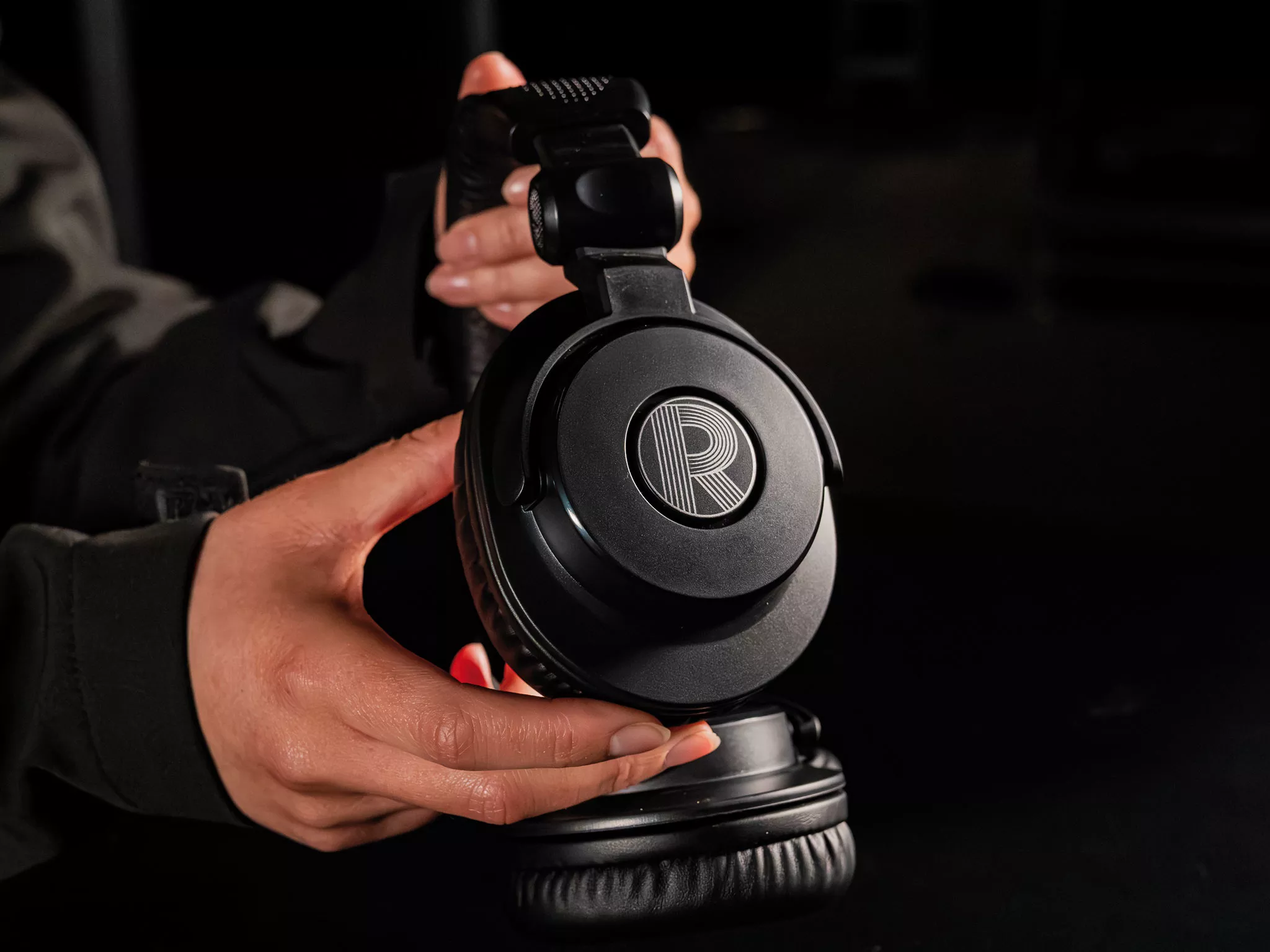 resonace_rs_10_l_manos_3