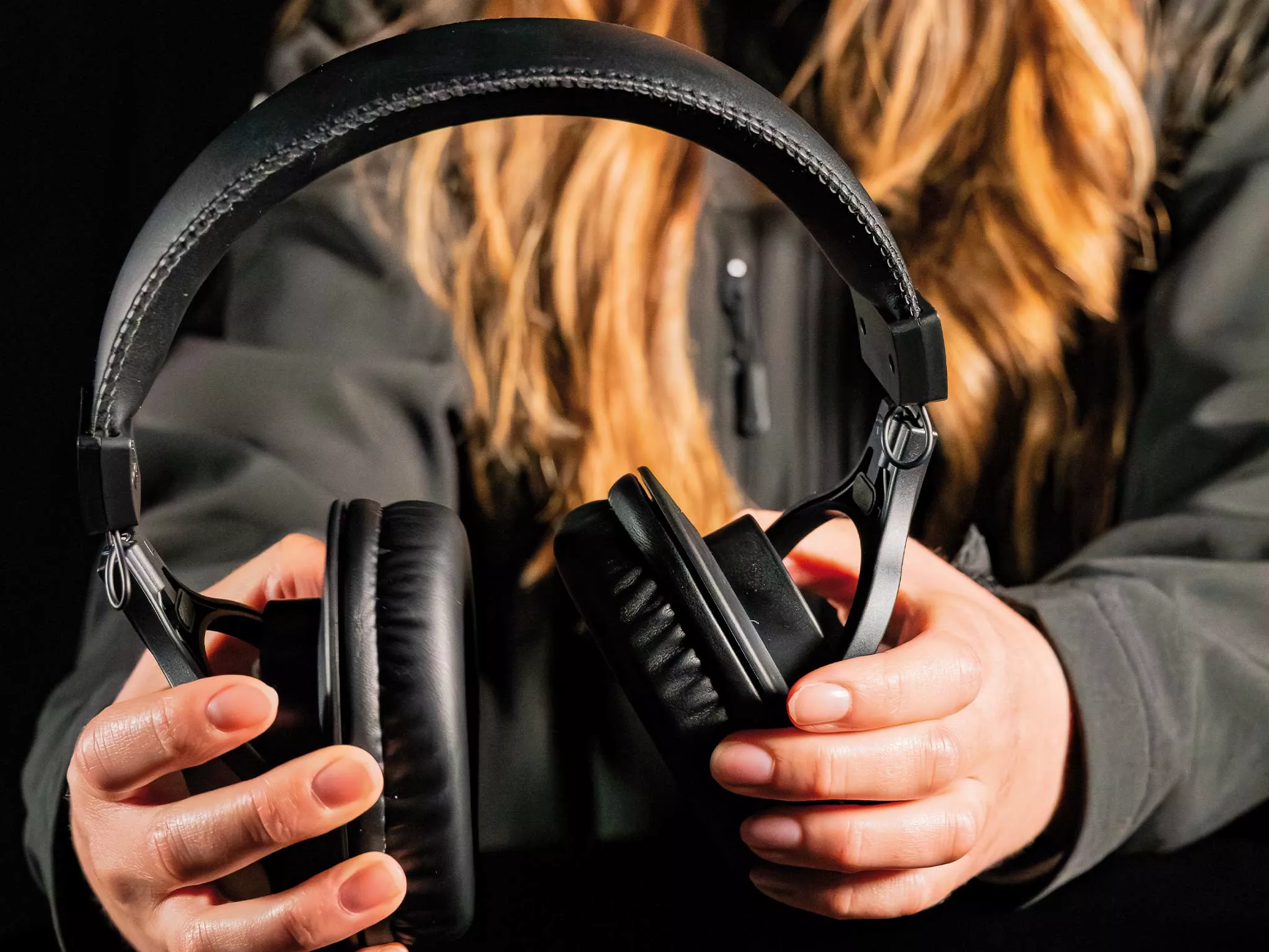 resonace_rs_12_l_manos-2